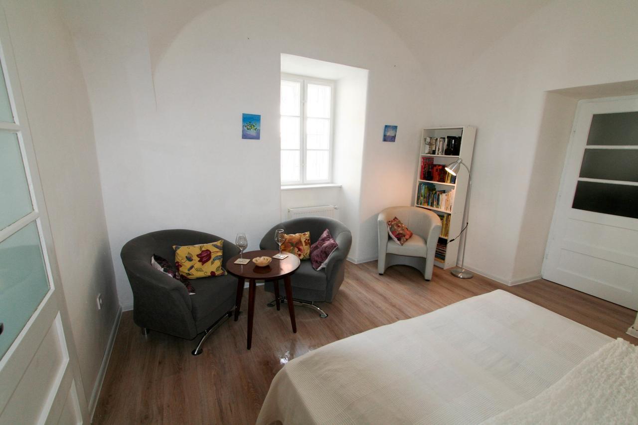 Galéria Apartman Veszprém Exterior foto