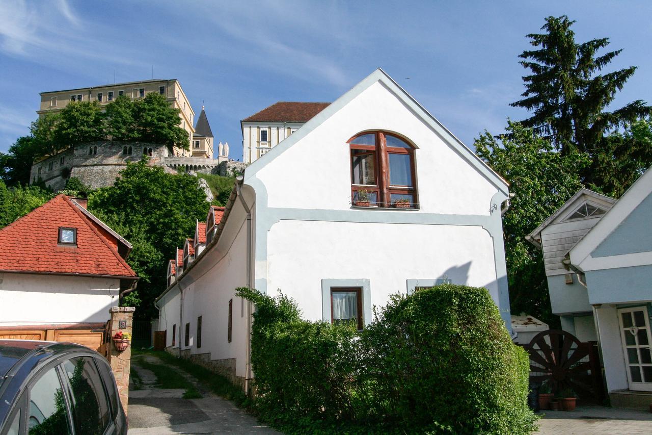 Galéria Apartman Veszprém Exterior foto